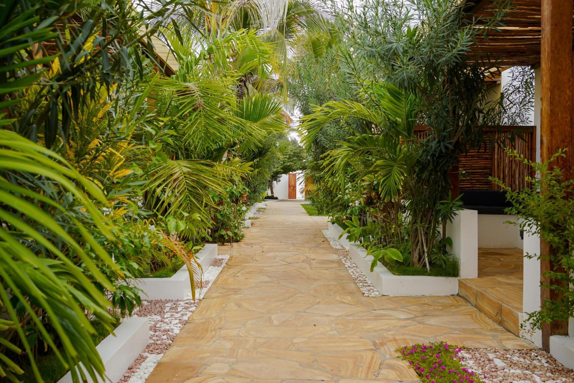 The Bali Resort Zanzibar Pingwe Exterior foto